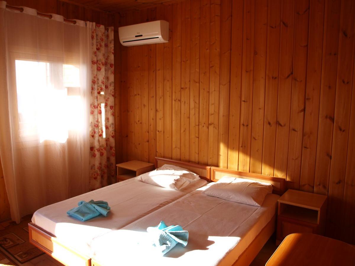 Эко-Отель Гагра Gagra Exterior foto